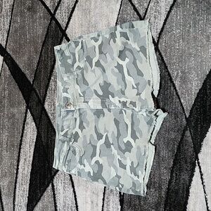 MAURICES HIGH-RISE CAMO RAW-EDGE DENIM JEAN SHORTS